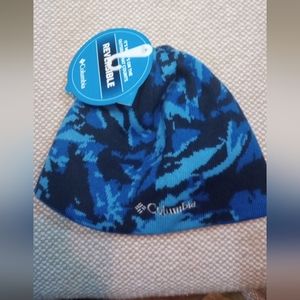 NWT Columbia Reversible Beanie Blue & Black color theme